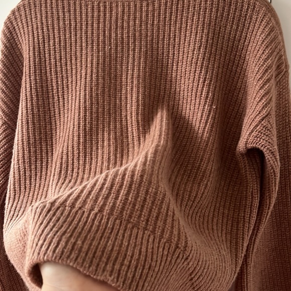 Madewell Boatneck Button-Shoulder Sweater in size Medium - Picture 5 of 9